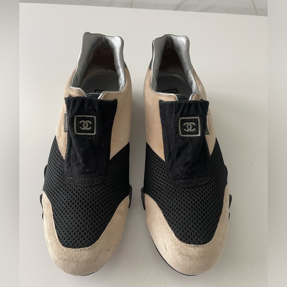 CHANEL BLACK & BEIGE SUEDE SNEAKERS EU 36 US 6